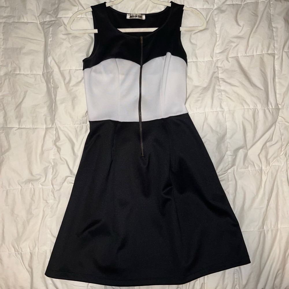 MYSTIC Black & White Dress